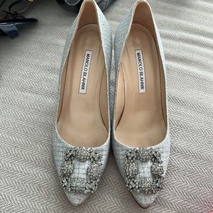 Stunning Manolo Blahnik shoes!